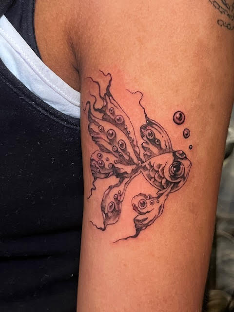 tattoo,aces,high,alex,rockoff,alexrockoff,west,palm,beach,traditional,neotraditional,beetle,beatle,flower,sunflower,floral,color